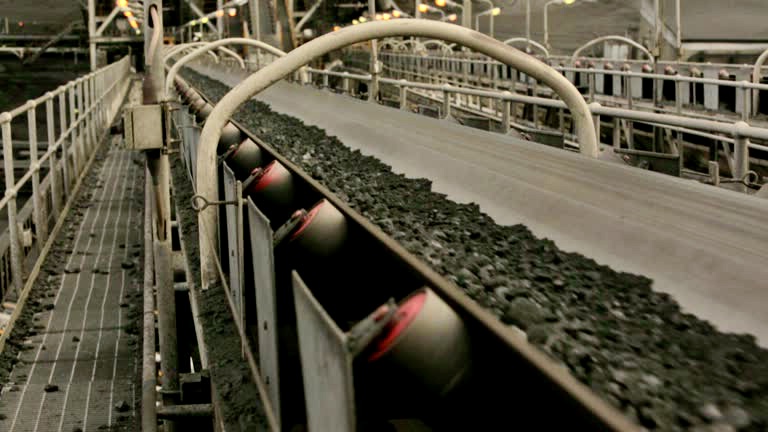 Belt conveyor for coal